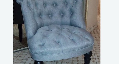 Обшивка стула на дому. Черноголовка
